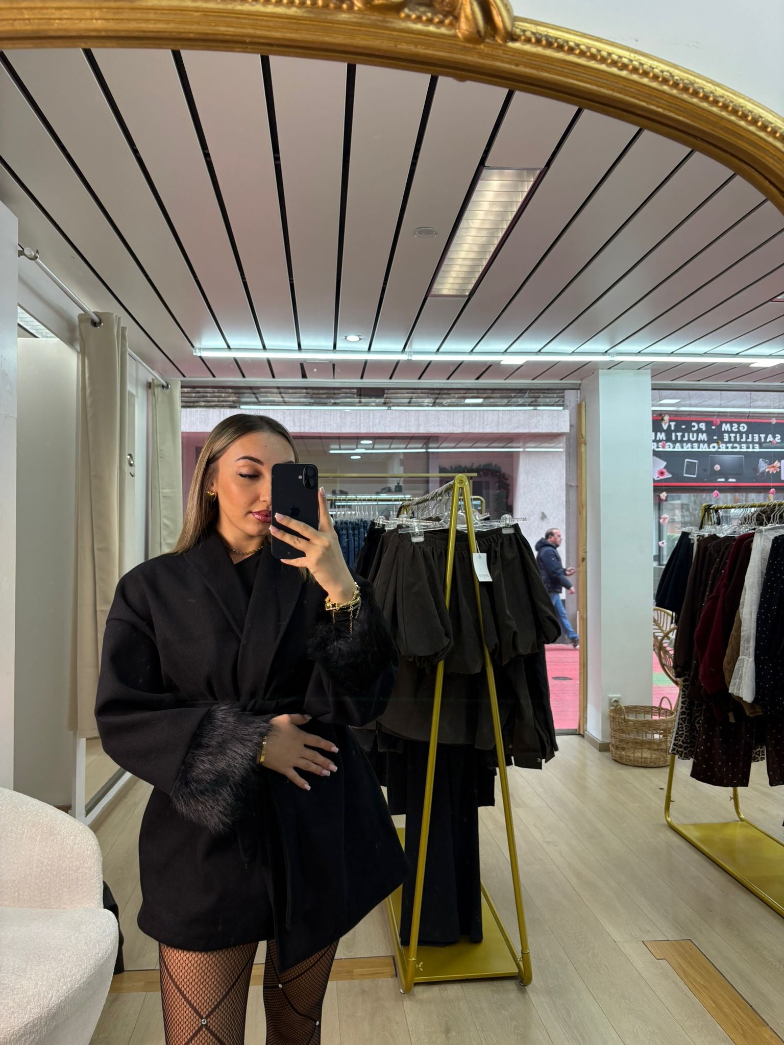 Veste bras en fourrure