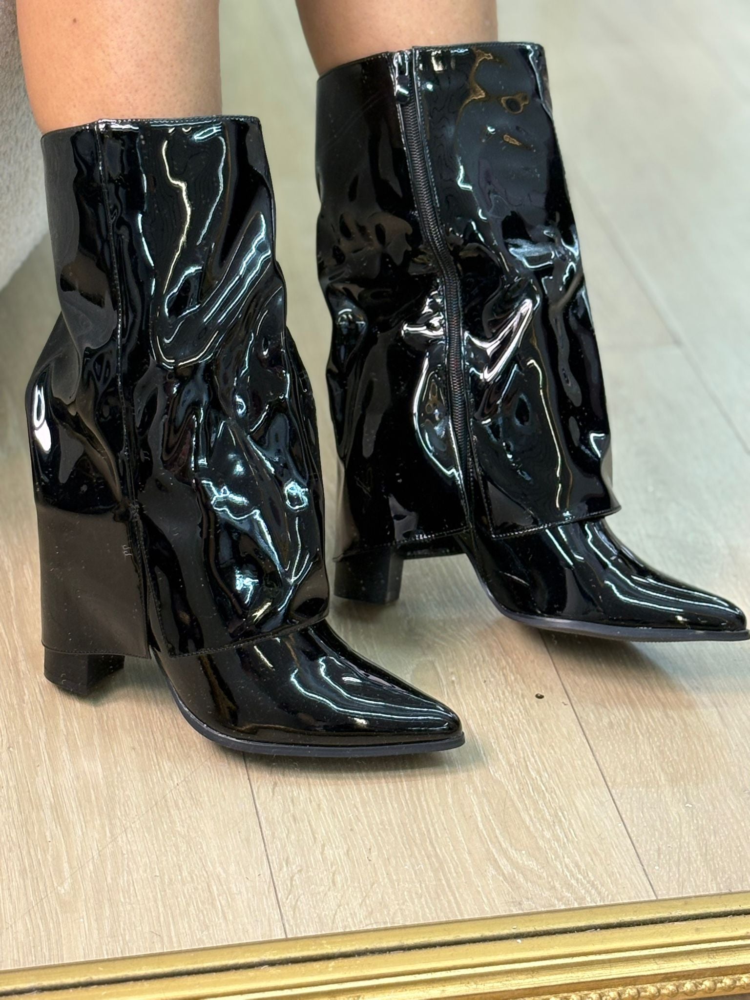 Bottes vernis noir