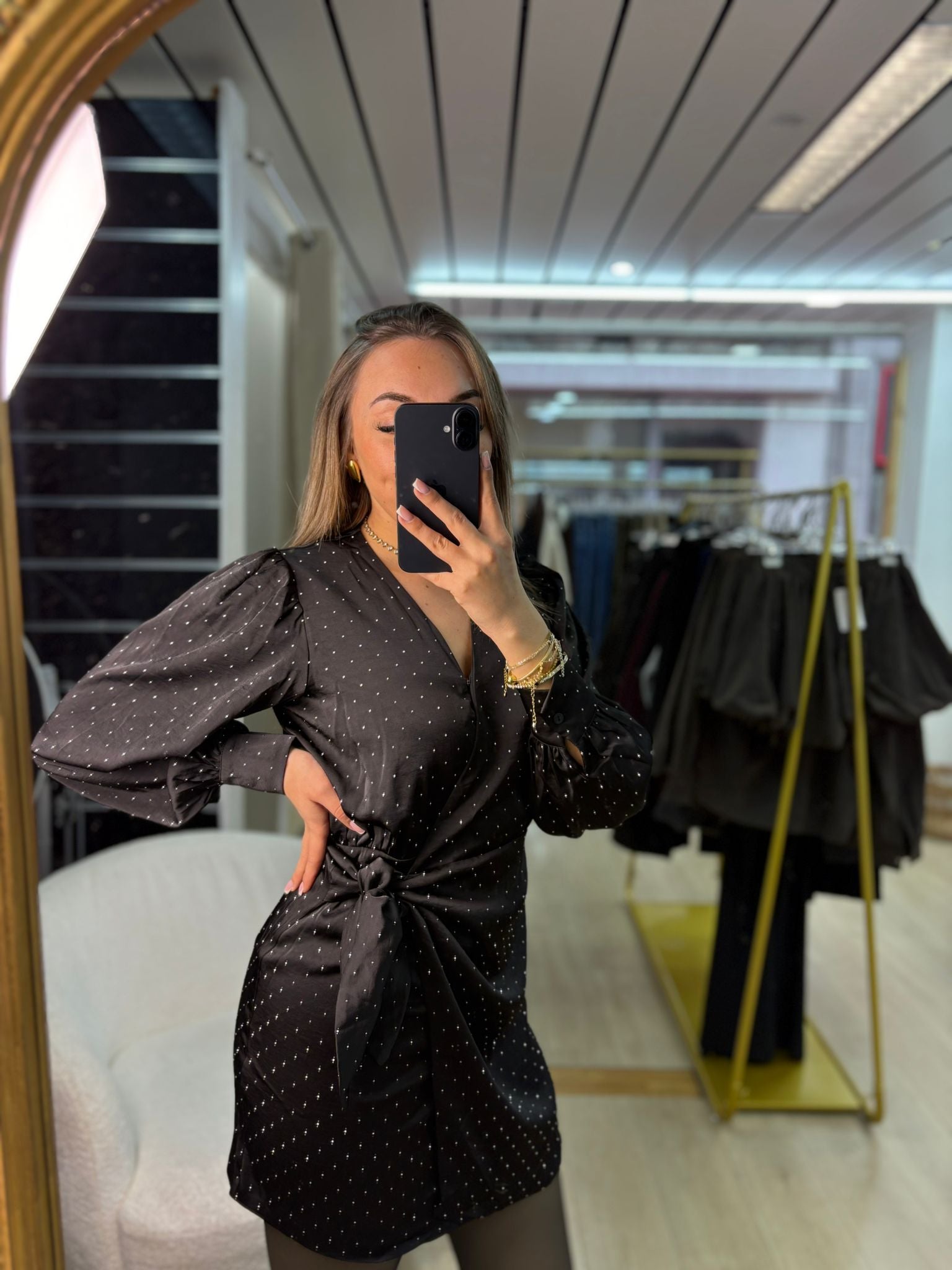 Robe noir pailletté